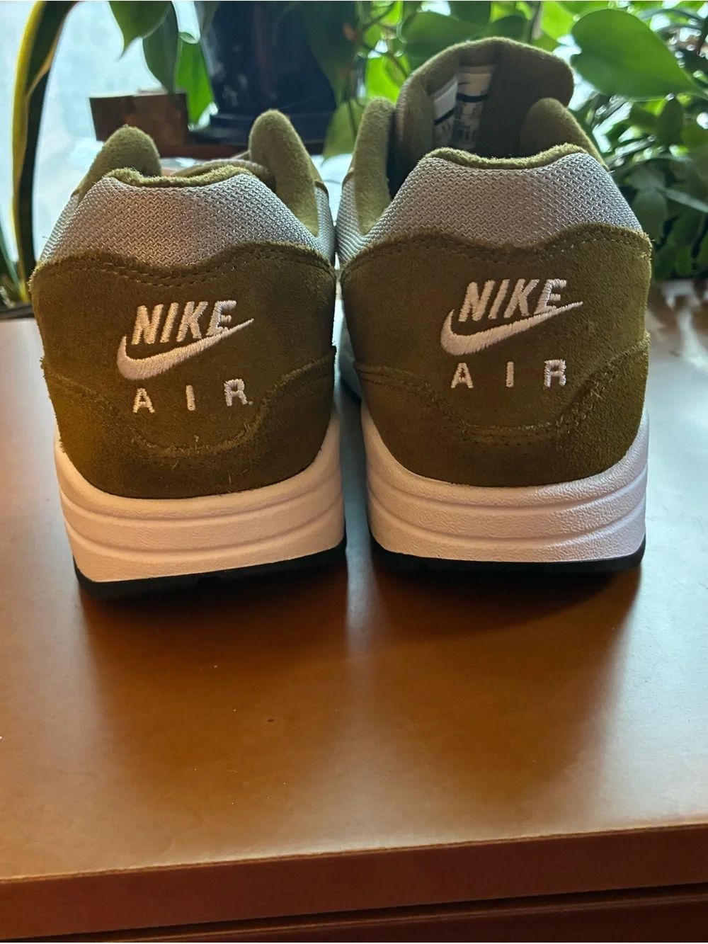 Nike Olive Air Max 1 Premium Retro Olive Curry Pack Sneakers 9.5M